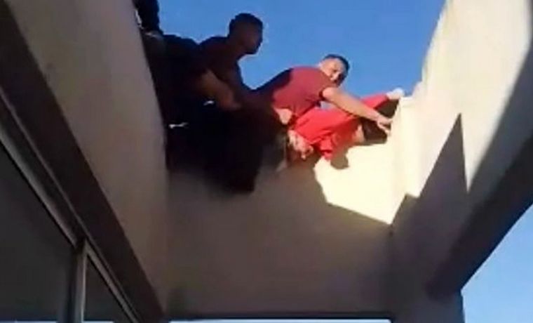 Impactante rescate en San Telmo.