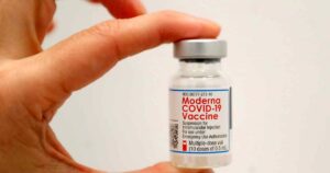Moderna destacó resultados contra Ómicron.