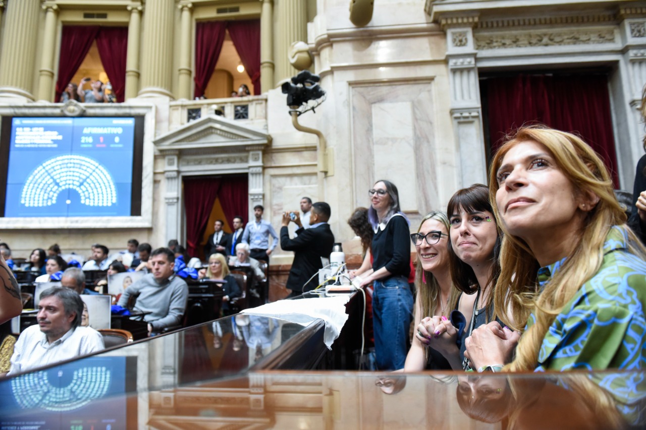 La Ly Joahanna pide luz verde