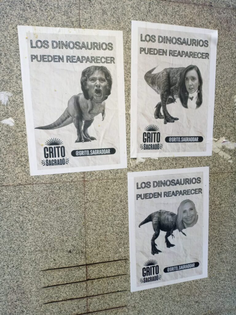Afiches durante la marcha del 24 de marzo.
