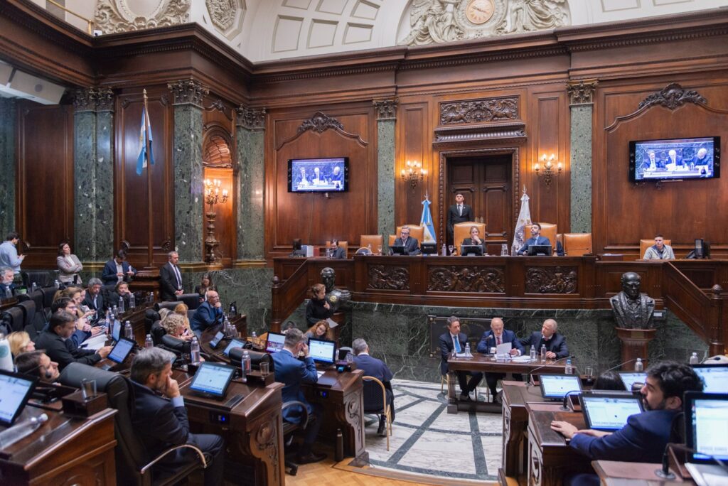 El Jefe de gabinete porteño Néstor Grindetti dio su primer informe de gestión ante los legisladores de la Ciudad de Buenos Aires e hizo hincapié en los fondos adeudados.